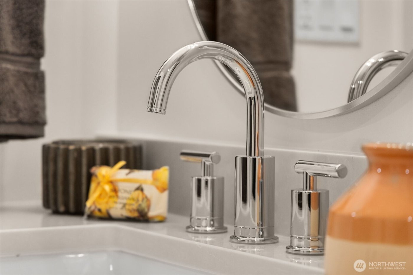 113 24th Avenue E #B, Seattle, WA 98112