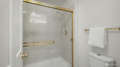 22113 NE 23rd Street , Sammamish, WA 98074 - Photo 20