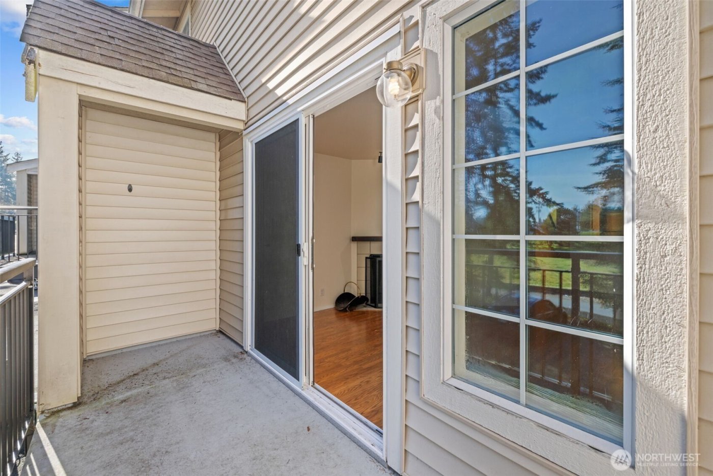 8512 242nd Street SW #3, Edmonds, WA 98026