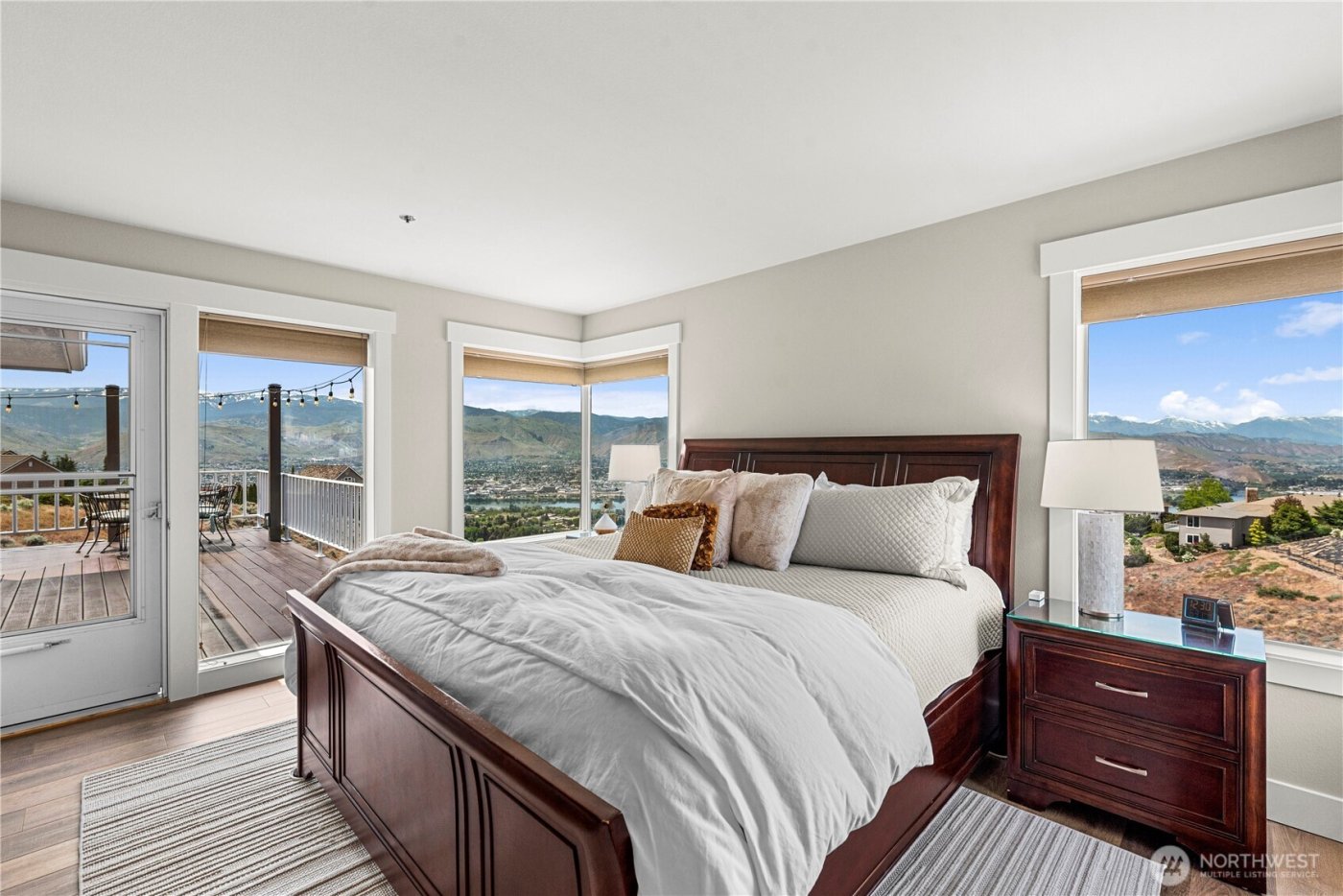 2336 Grand Avenue , East Wenatchee, WA 98802