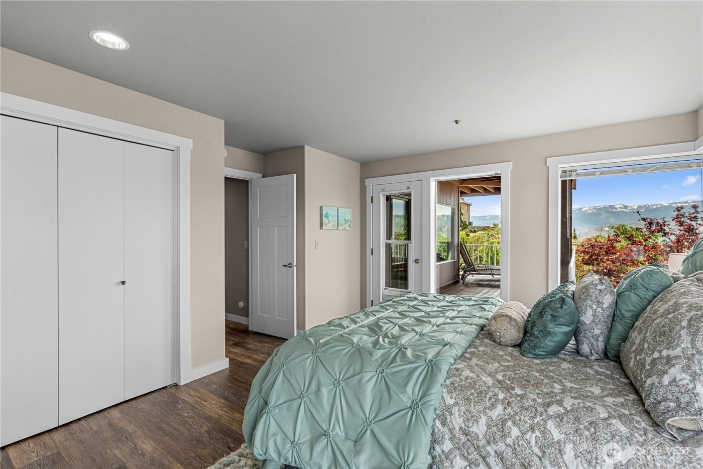 2336 Grand Avenue , East Wenatchee, WA 98802