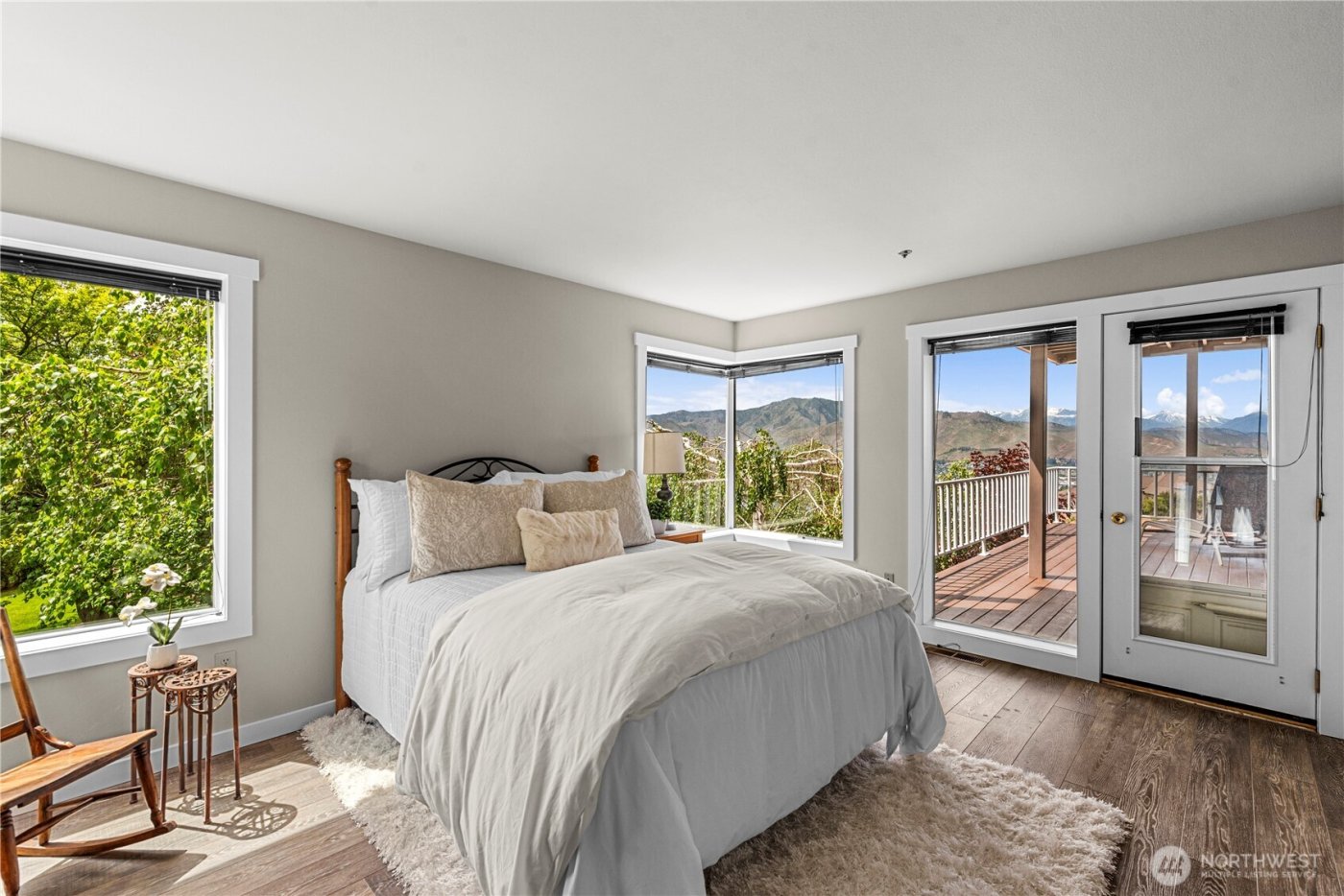 2336 Grand Avenue , East Wenatchee, WA 98802