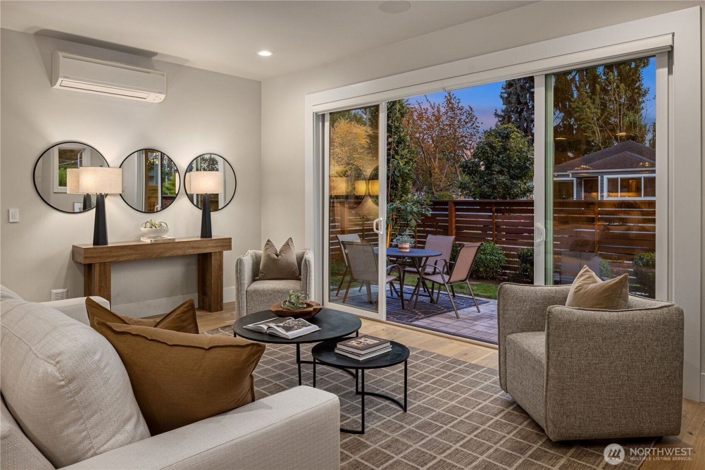 2512 NE 68th Street , Seattle, WA 98115