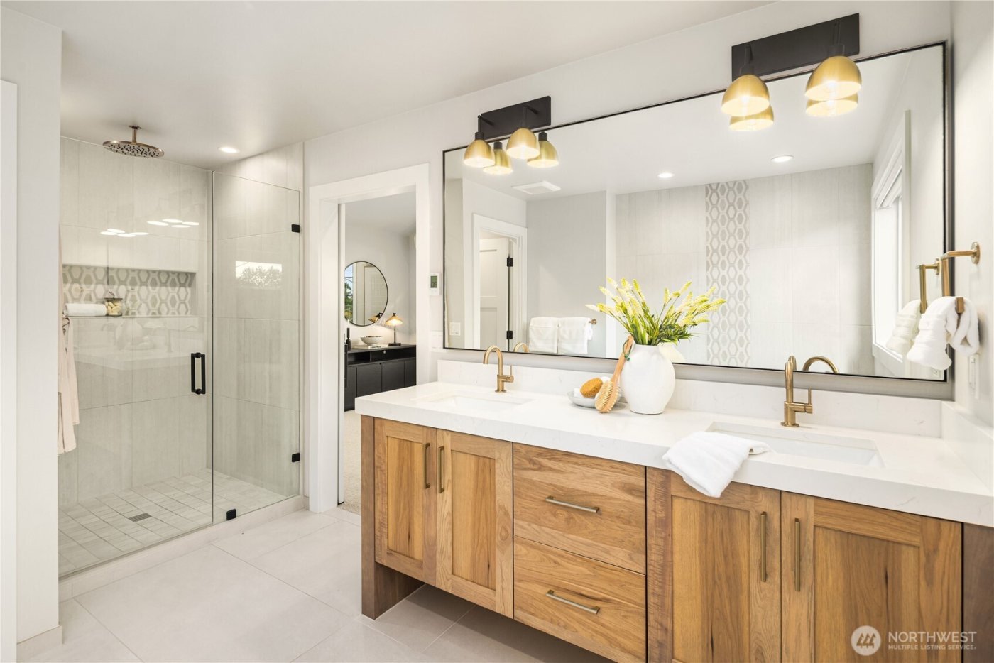 2512 NE 68th Street , Seattle, WA 98115