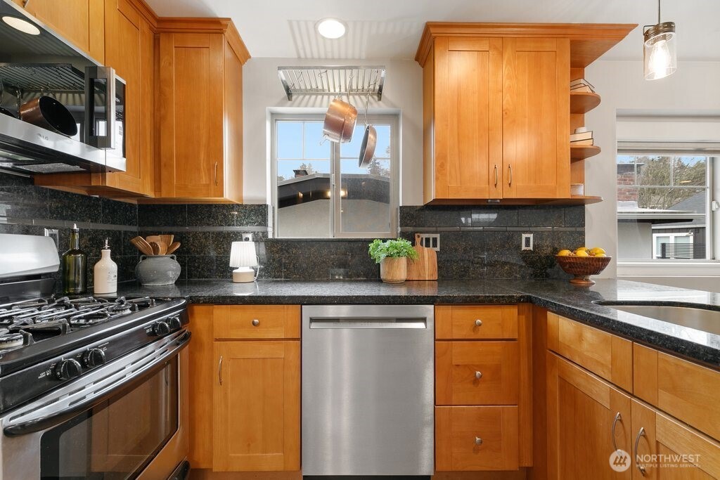 4735 Delridge Way SW #A, Seattle, WA 98106