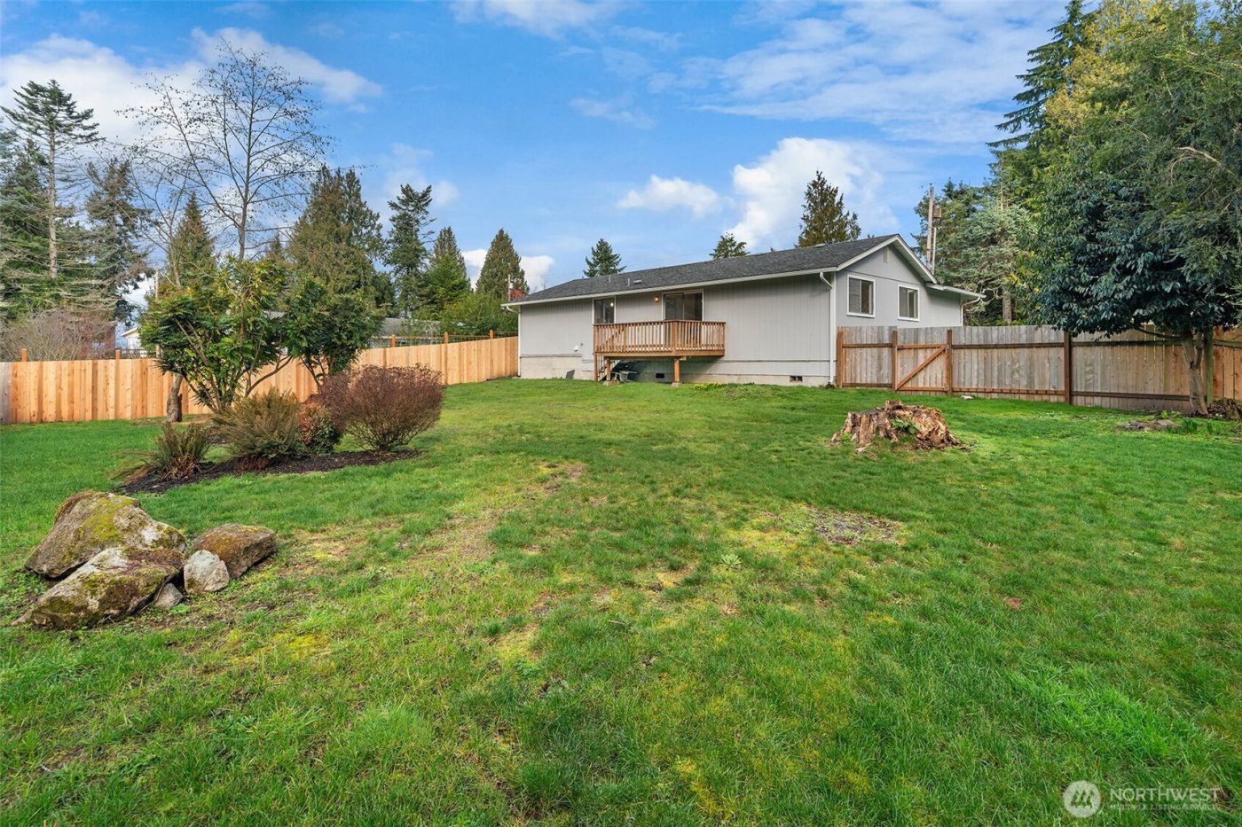 10743 SW Cowan Road , Vashon, WA 98070