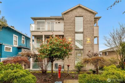 2420 Grand Avenue #301, Everett, WA 98201