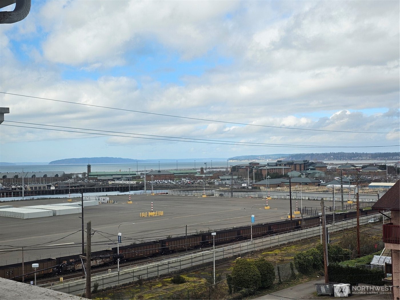 2420 Grand Avenue #301, Everett, WA 98201