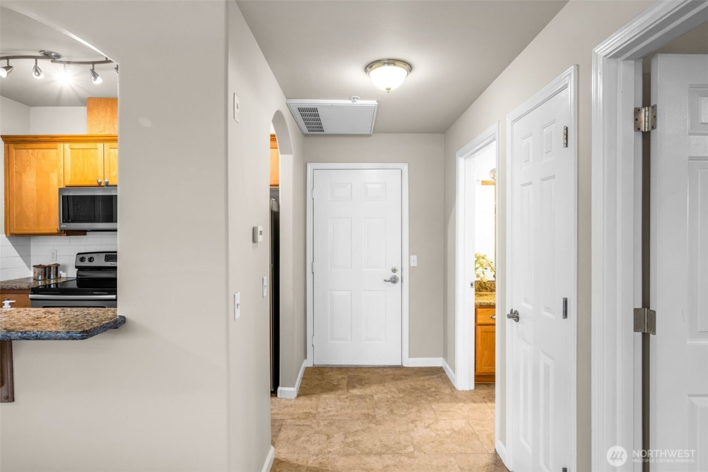 2420 Grand Avenue #301, Everett, WA 98201