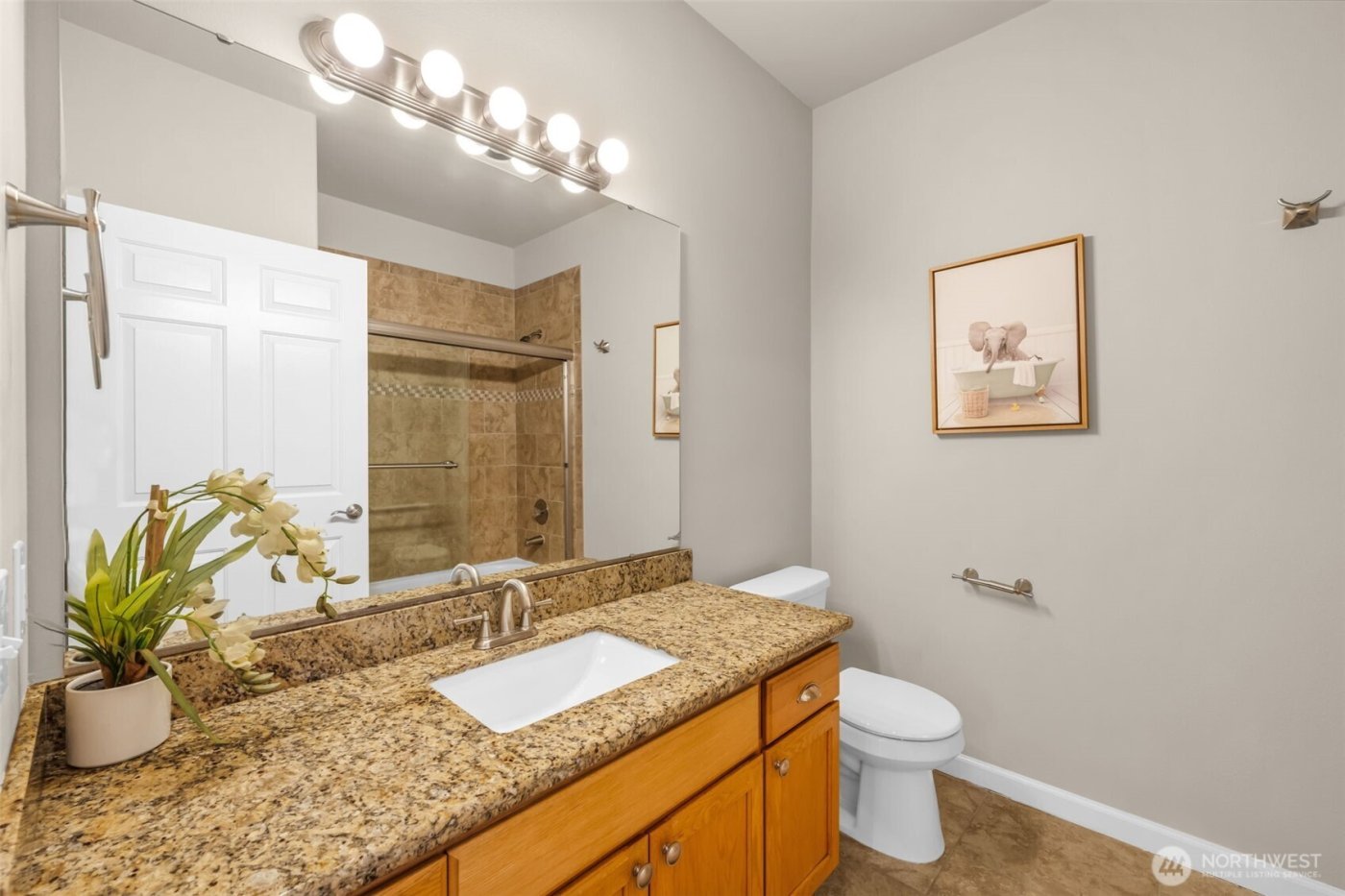 2420 Grand Avenue #301, Everett, WA 98201