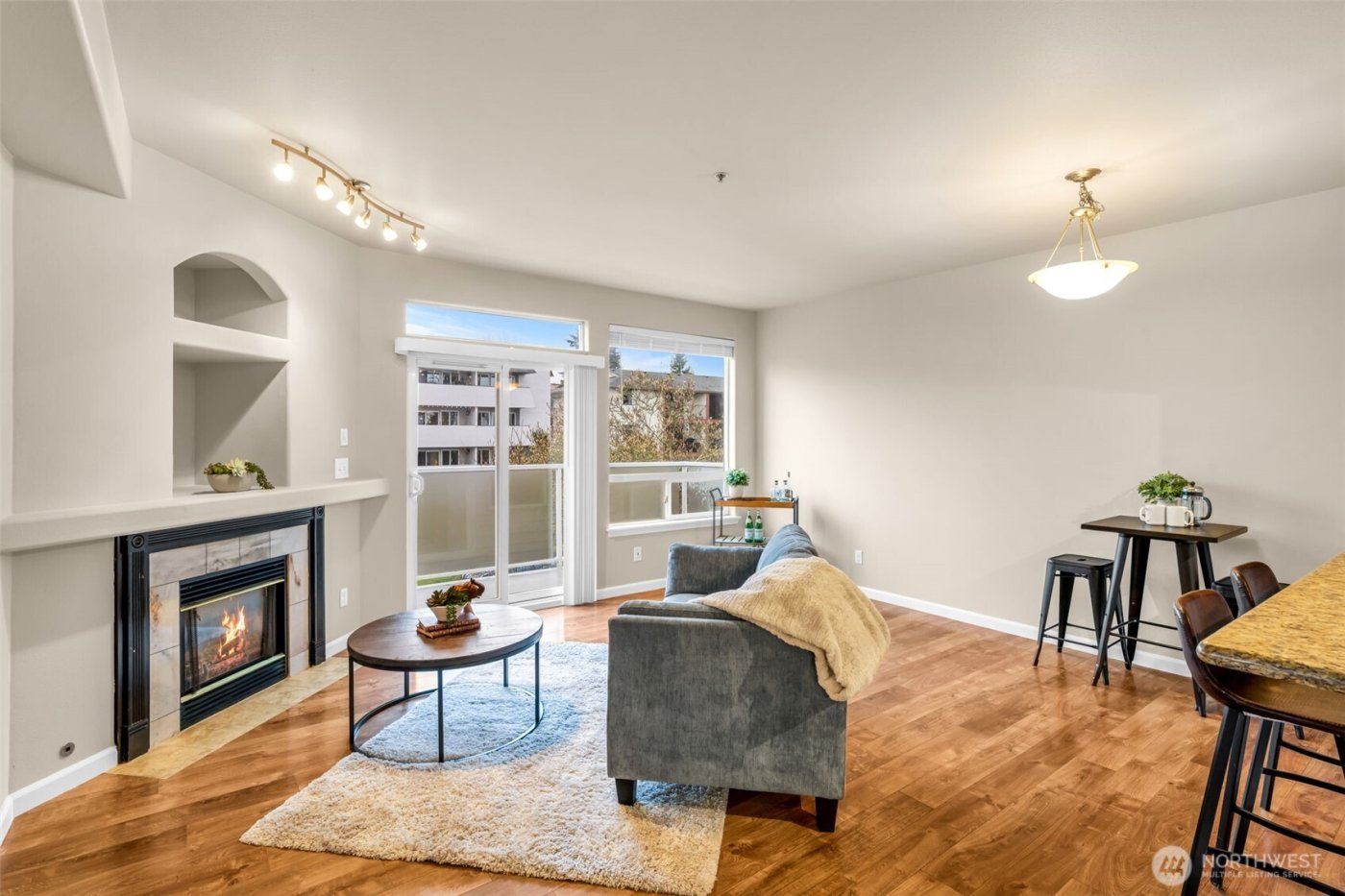 2420 Grand Avenue #301, Everett, WA 98201