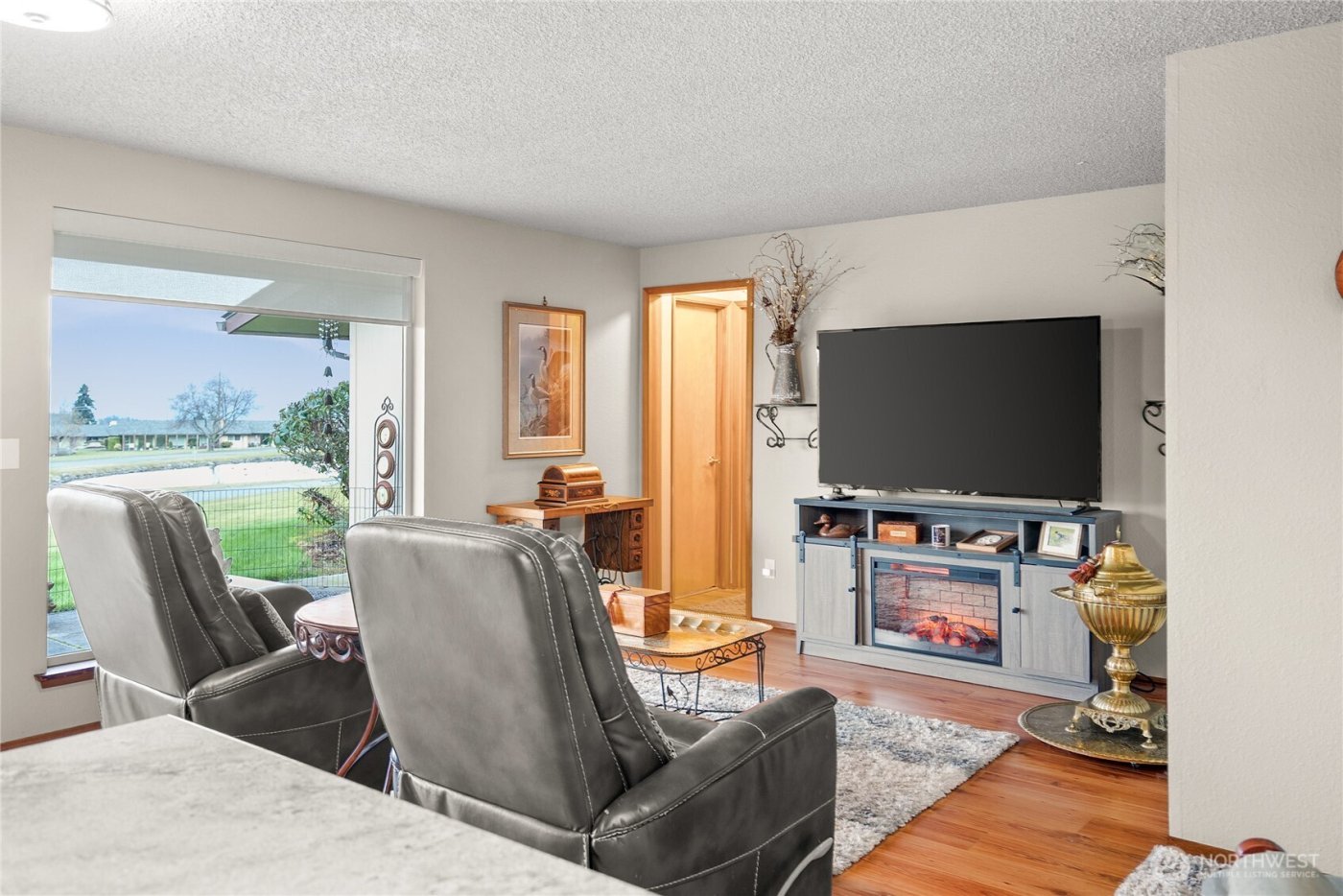 1301 S Third Avenue #15D, Sequim, WA 98382