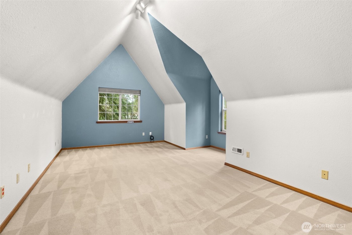 710 Z Street Se , Tumwater, WA 98501