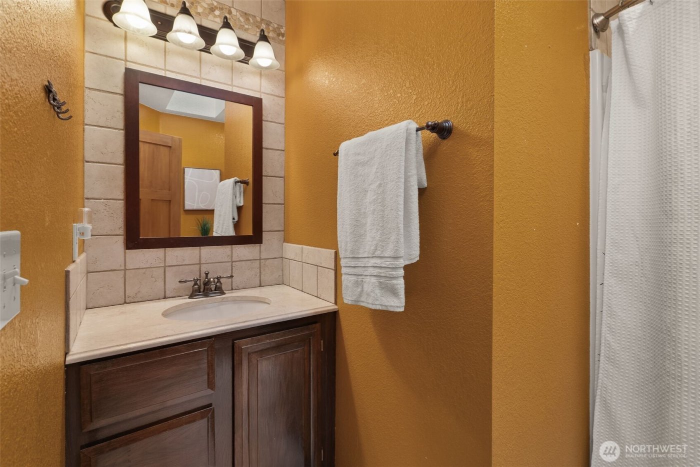 710 Z Street Se , Tumwater, WA 98501