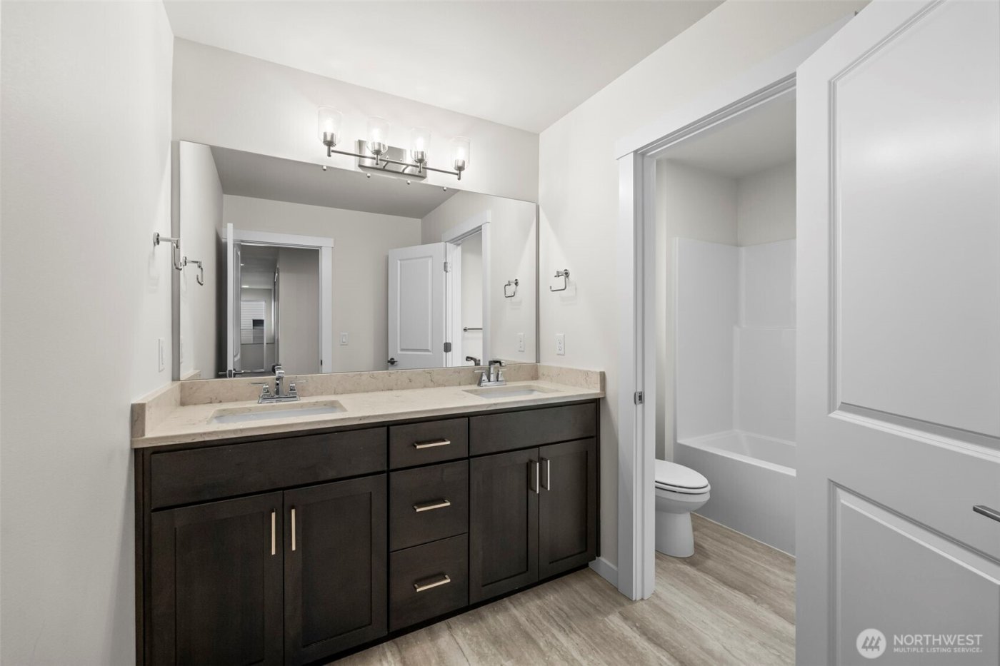 3189 Roosevelt Avenue , Enumclaw, WA 98022