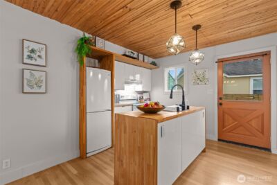 3915 SW Hinds Street , Seattle, WA 98116 - Photo 11