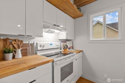 3915 SW Hinds Street , Seattle, WA 98116 - Photo 15