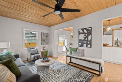 3915 SW Hinds Street , Seattle, WA 98116 - Photo 2