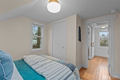 3915 SW Hinds Street , Seattle, WA 98116 - Photo 24