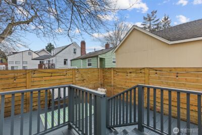 3915 SW Hinds Street , Seattle, WA 98116 - Photo 32