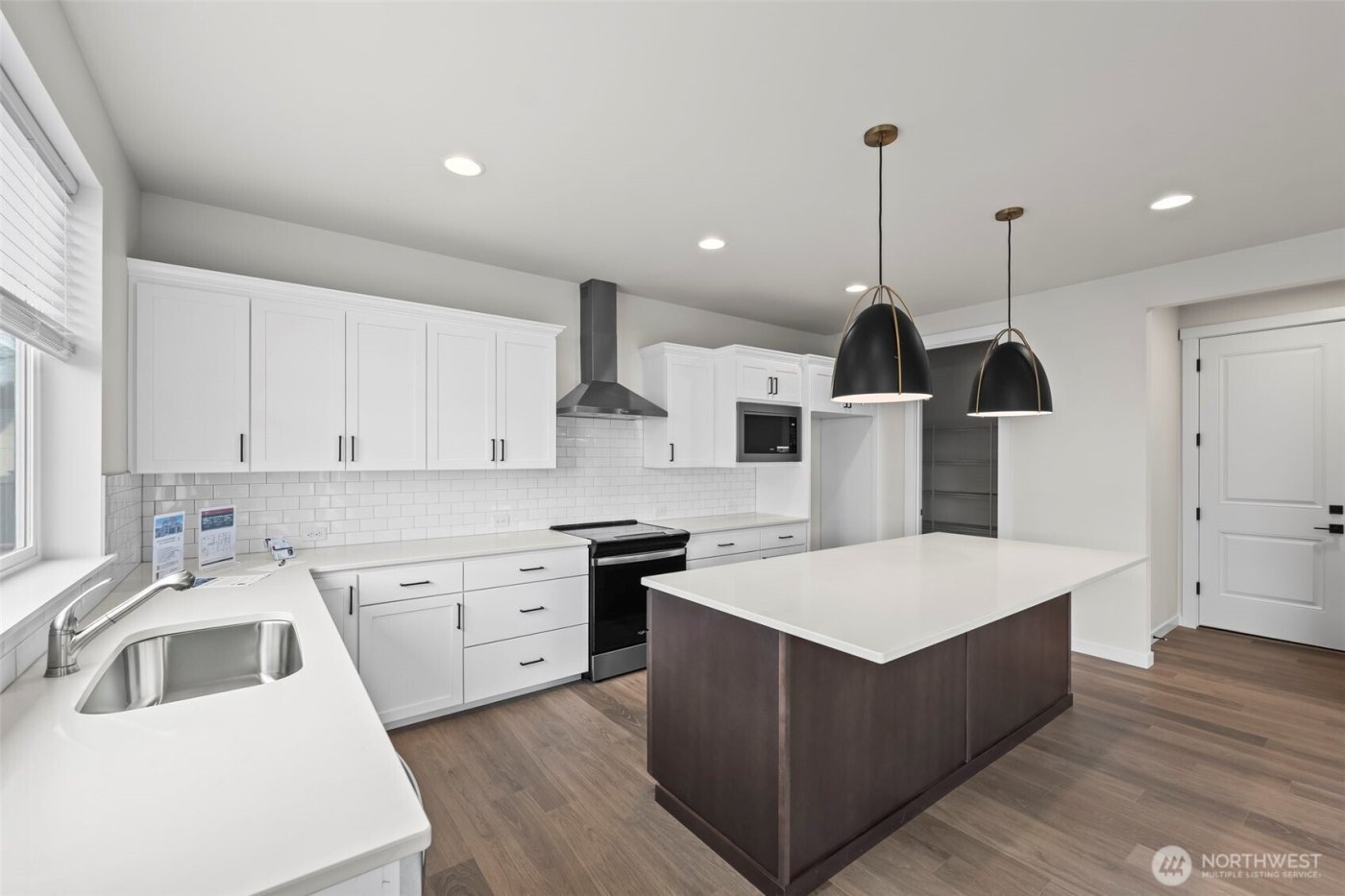 3183 Roosevelt Avenue , Enumclaw, WA 98022