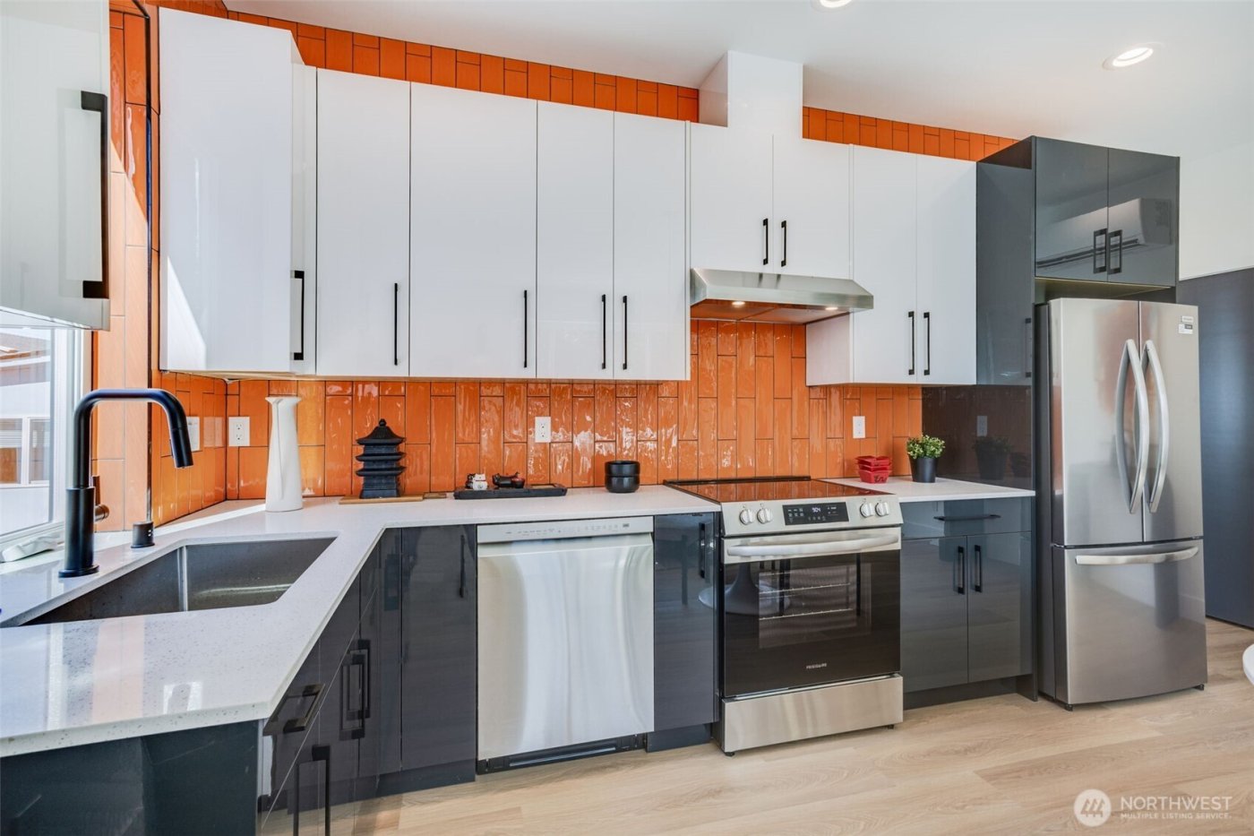 4708 S Morgan Street , Seattle, WA 98118