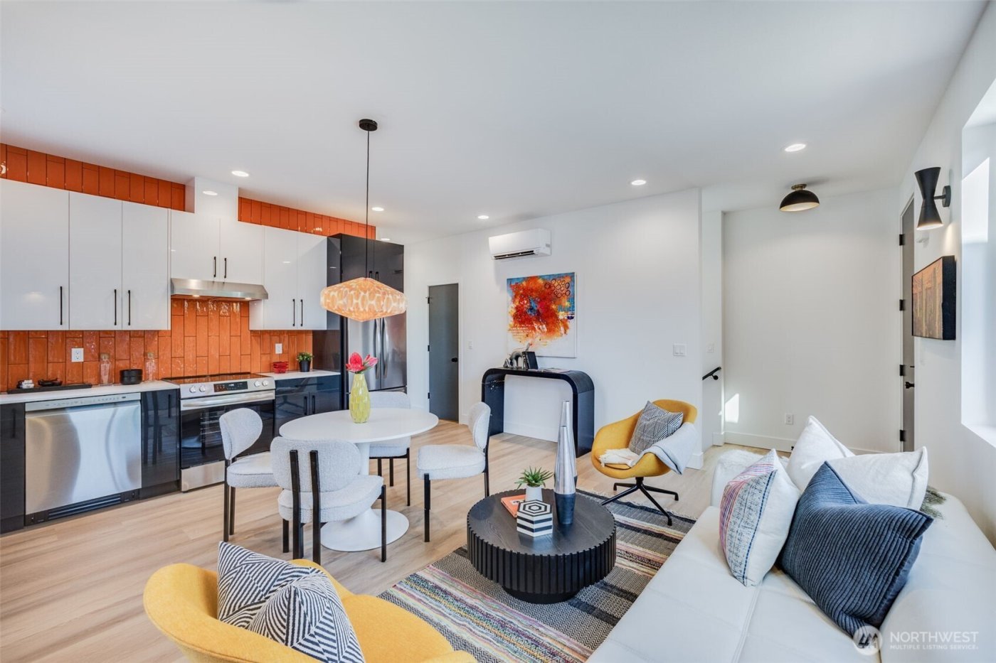 4708 S Morgan Street , Seattle, WA 98118