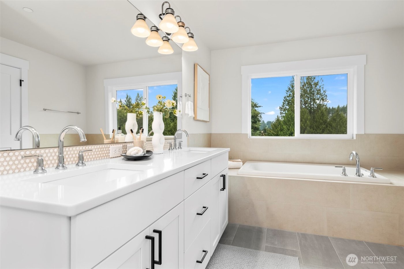 1617 Lockridge Loop E, Enumclaw, WA 98022