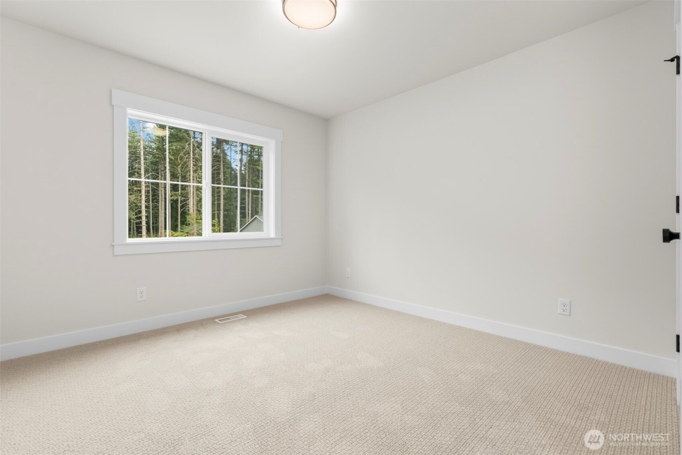 1617 Lockridge Loop E, Enumclaw, WA 98022