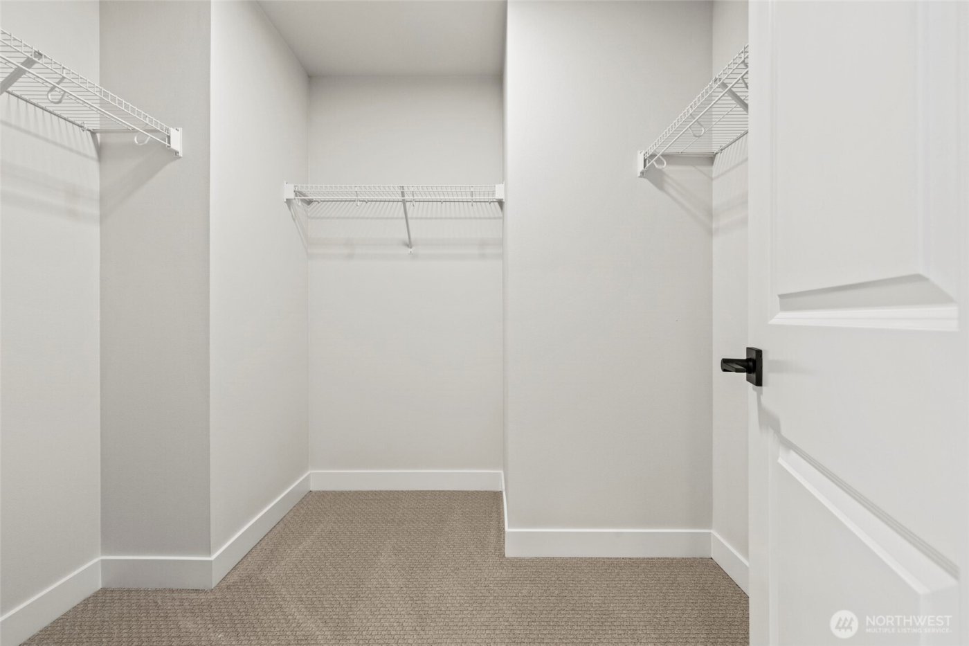 1573 Lockridge Loop E, Enumclaw, WA 98022