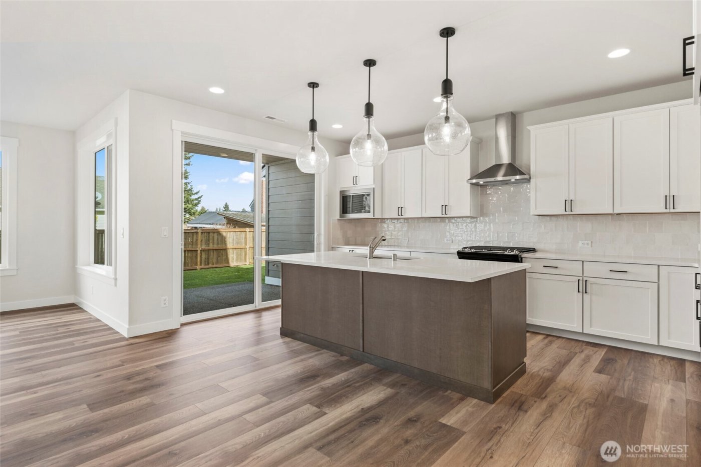 1573 Lockridge Loop E, Enumclaw, WA 98022