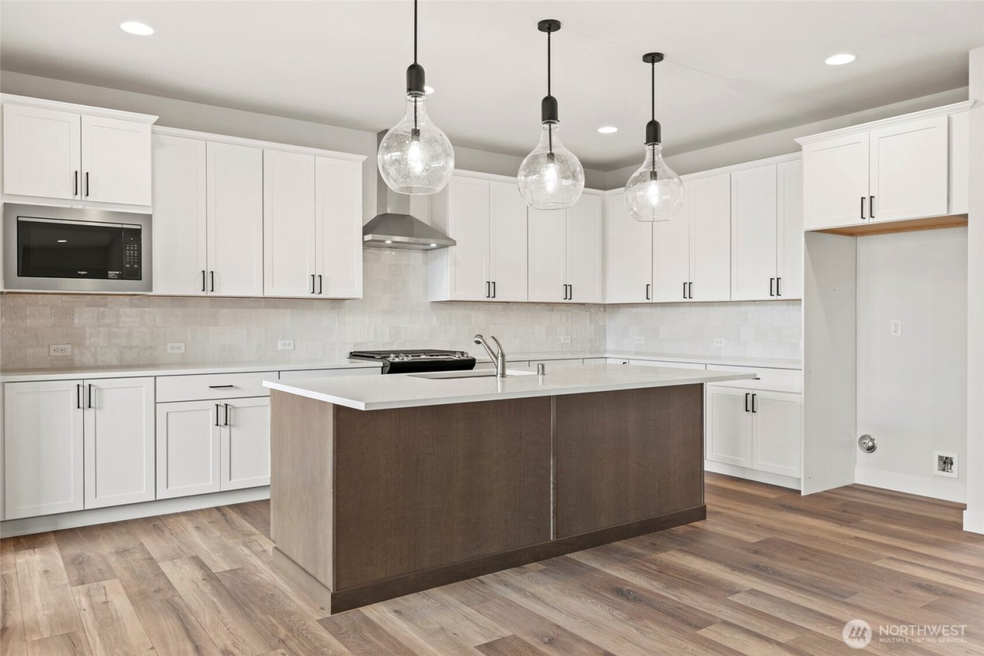 1573 Lockridge Loop E, Enumclaw, WA 98022