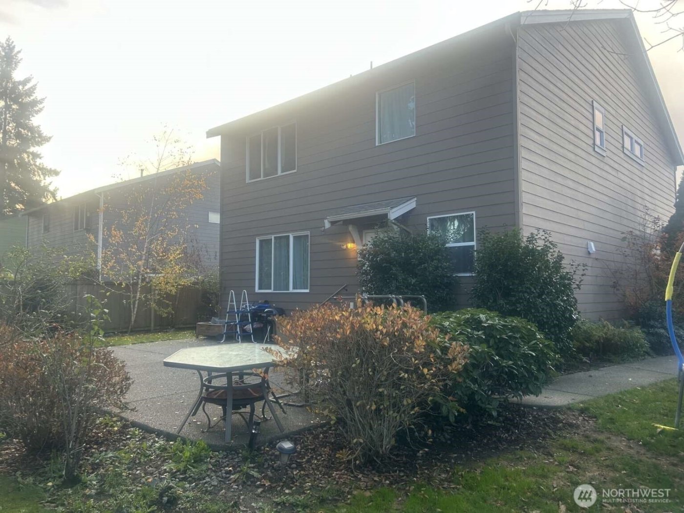 437 20th Street NW, Puyallup, WA 98371