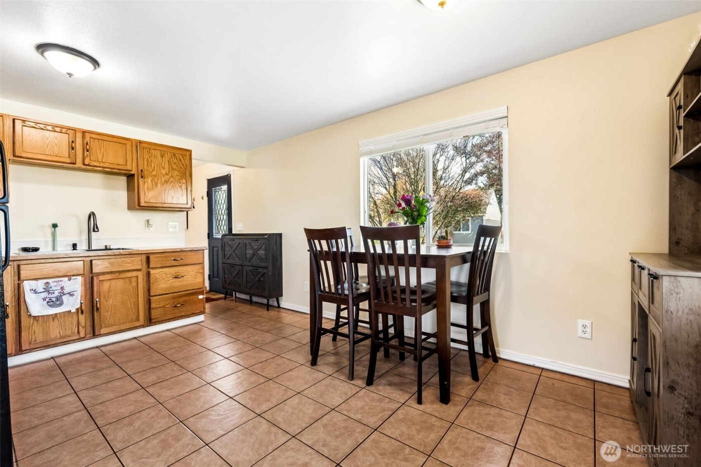 405 E Bellevue Avenue , Shelton, WA 98584