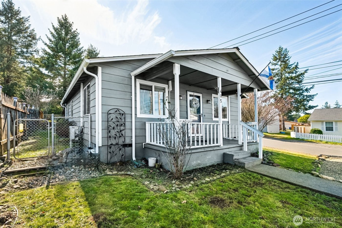 405 E Bellevue Avenue , Shelton, WA 98584