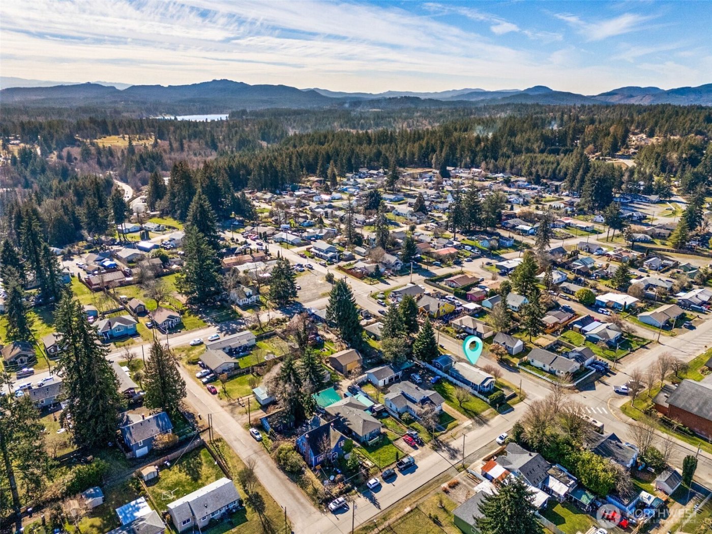 405 E Bellevue Avenue , Shelton, WA 98584