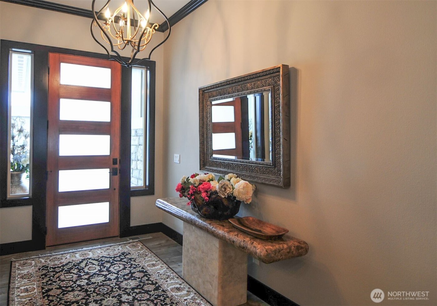 613 S Perry Avenue , East Wenatchee, WA 98802