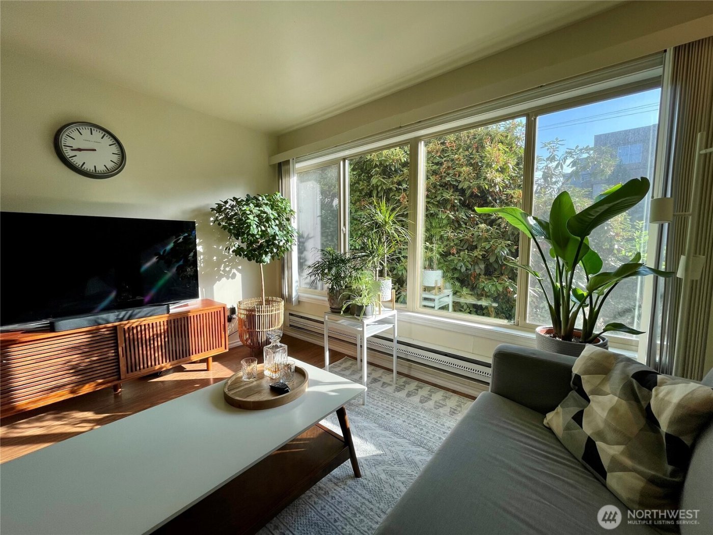 6519 4th Avenue NE, Seattle, WA 98115