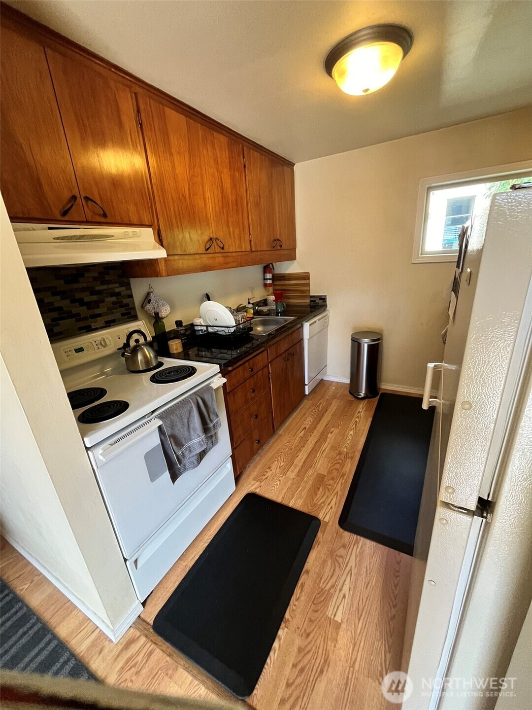 6519 4th Avenue NE, Seattle, WA 98115