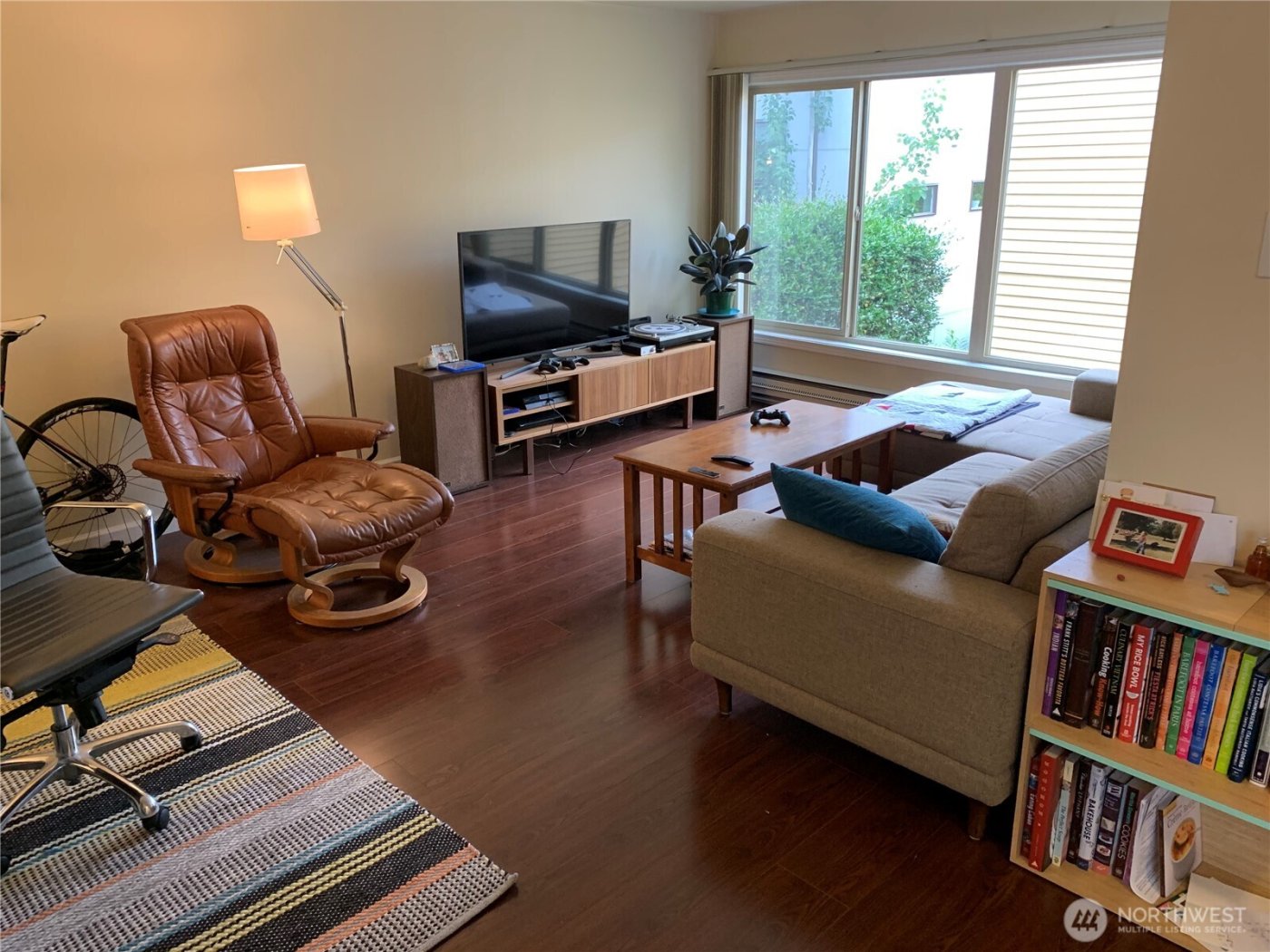 6519 4th Avenue NE, Seattle, WA 98115