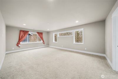 13813 187th Avenue Ct E, Bonney Lake, WA 98391 - Photo 27