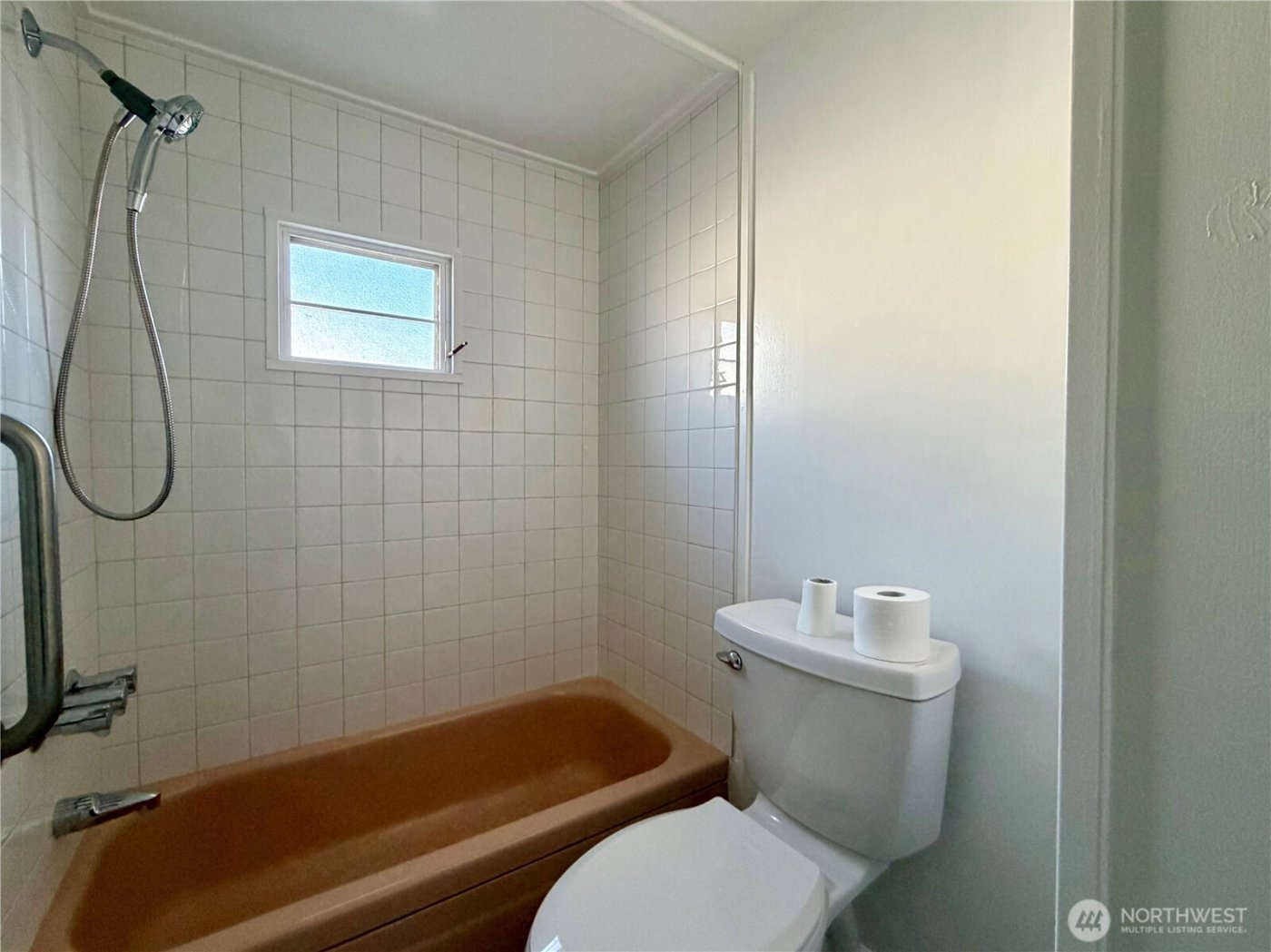 18501 52nd Avenue #6, Lynnwood, WA 98037