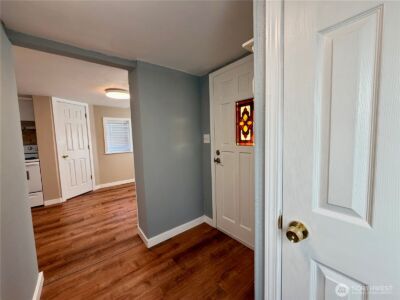 18501 52nd Avenue #6, Lynnwood, WA 98037 - Photo 2