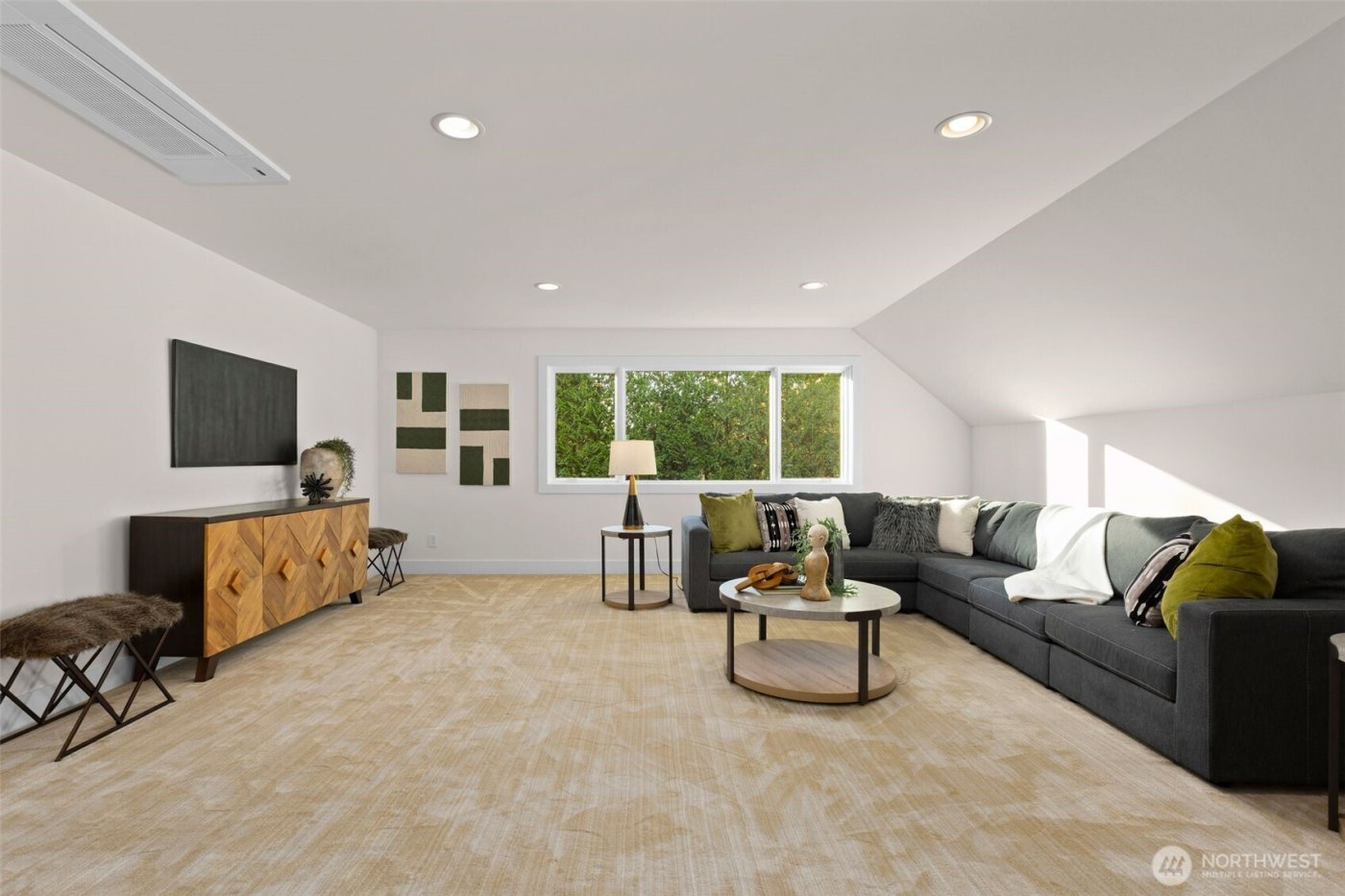 105 Windsor Drive SE, Sammamish, WA 98074