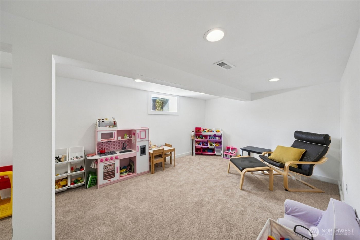 133 S Naches Street , Buckley, WA 98321