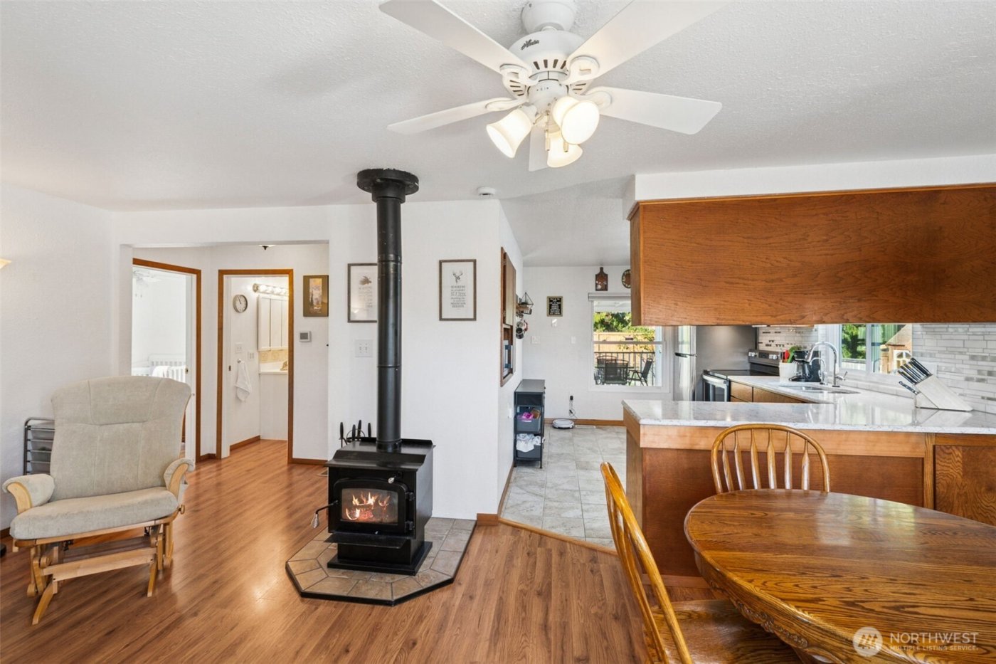 133 S Naches Street , Buckley, WA 98321