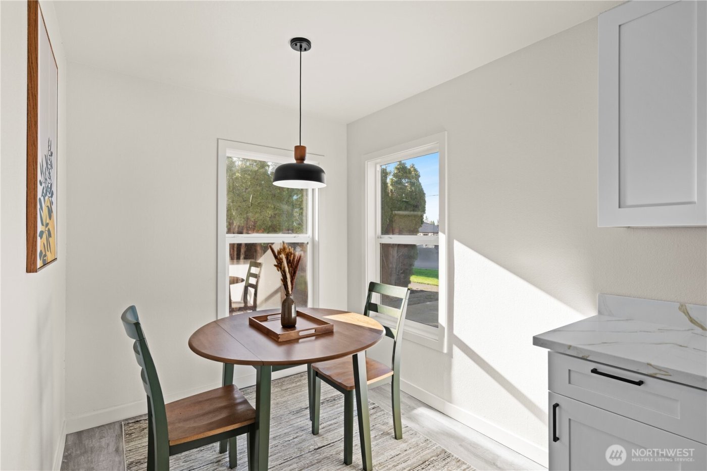 1802 Douglas Street , Mount Vernon, WA 98273