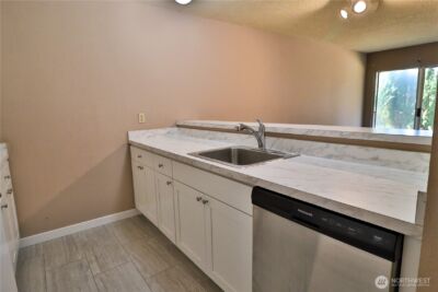 17431 Ambaum Boulevard S #C43, Seattle, WA 98148 - Photo 8