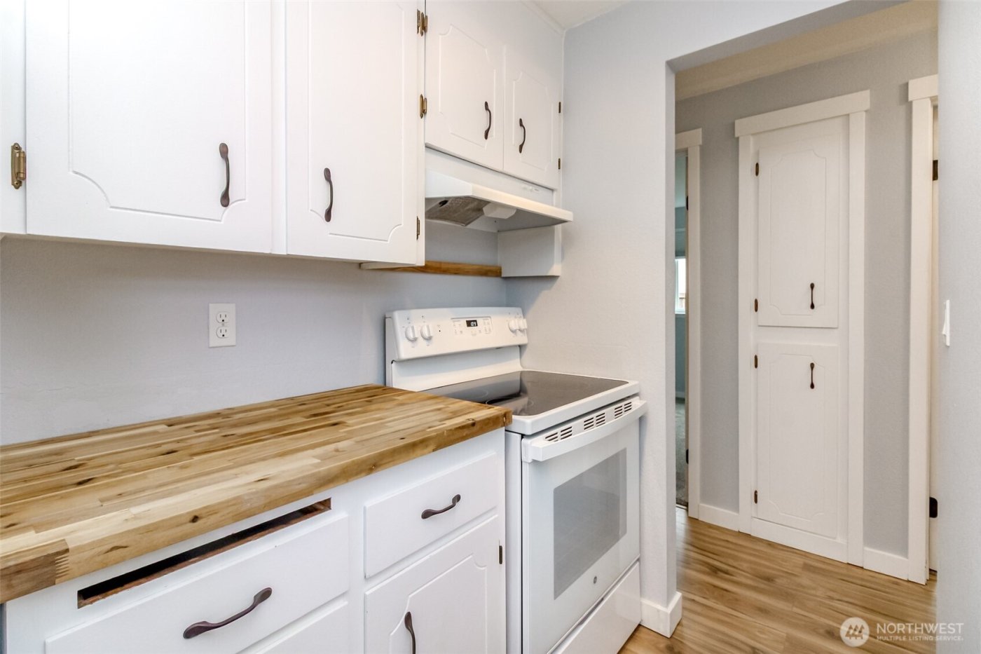 713 136th Street S, Tacoma, WA 98444