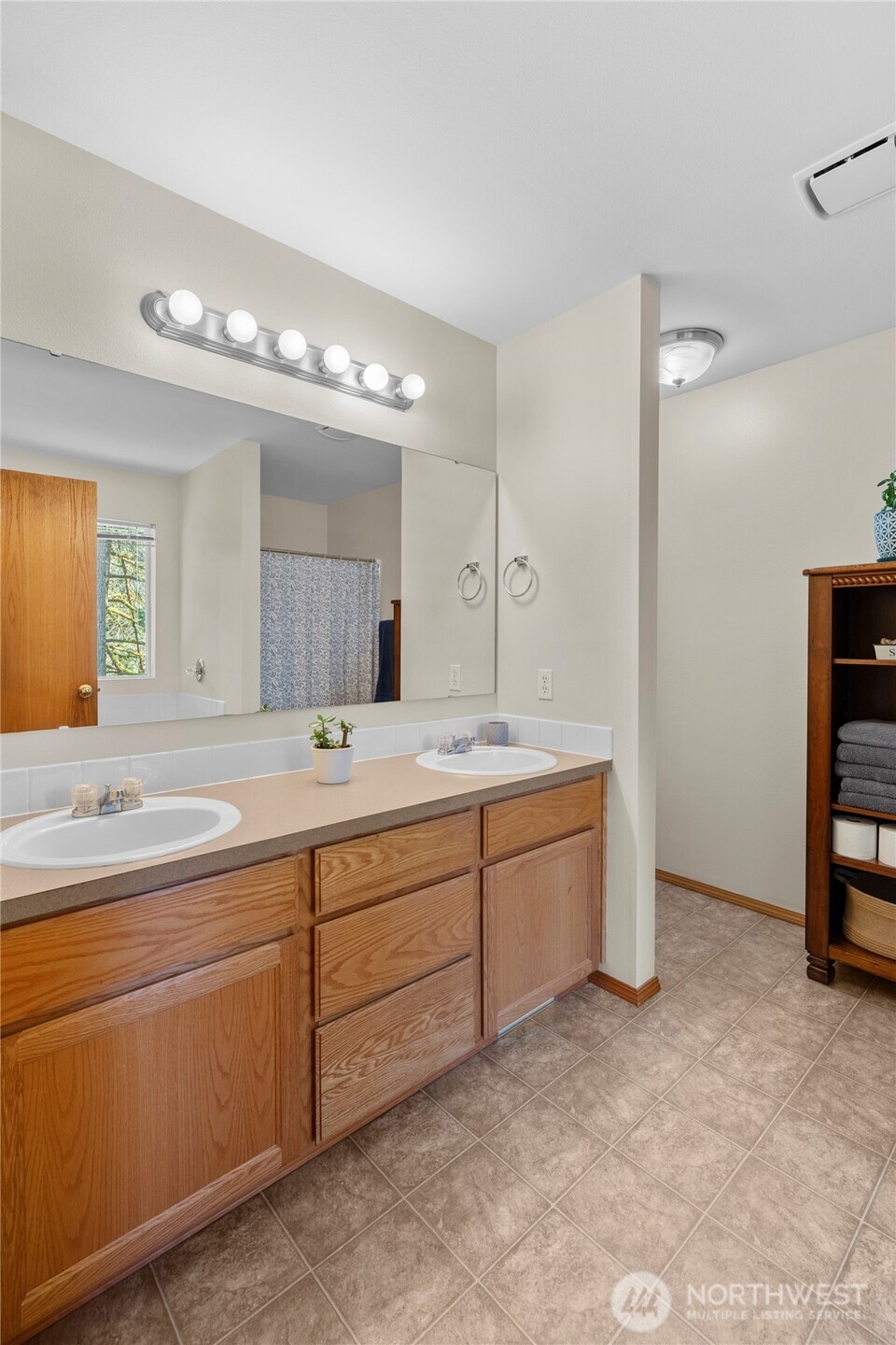 3349 68th Avenue SW, Olympia, WA 98512